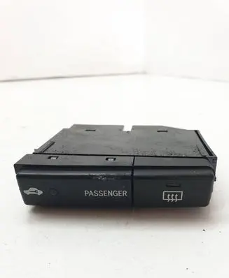 Toyota Avensis T250 Windscreen/window heater switch 8479005110 MS031200357