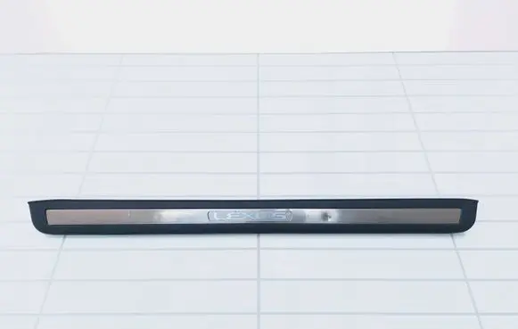 Lexus GS 300 400 430 Front sill trim cover 6791130090 6791130100