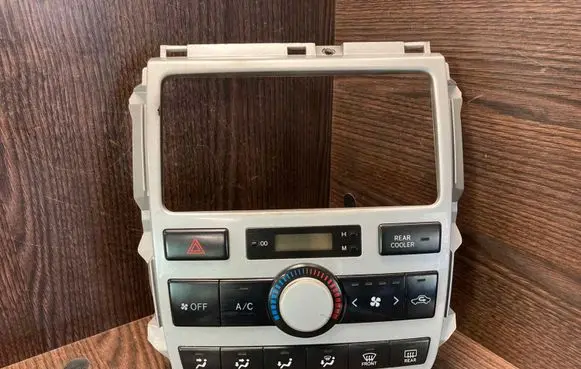 Toyota Avensis Verso Climate control unit 5590044280 1464309635 146452452