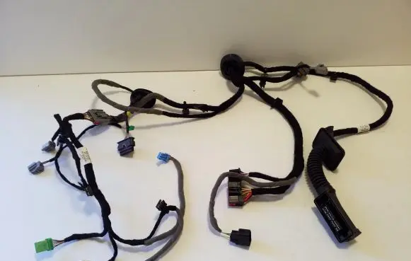 Volvo XC60 Front door wiring loom 32286029