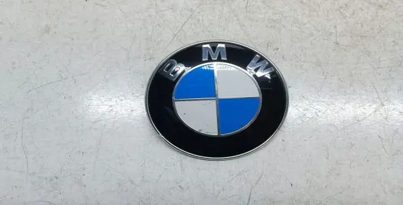 BMW 5 GT F07 Manufacturer badge logo/emblem 8132375
