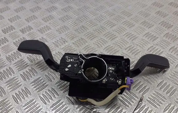 Skoda Fabia Mk1 (6Y) Headlight wiper switch 7H0953503GB
