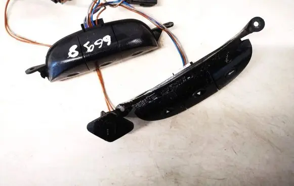 Opel Zafira A Steering wheel buttons/switches 90561159 6014387