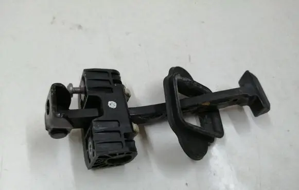 BMW 5 F10 F11 Front door check strap stopper 7182005