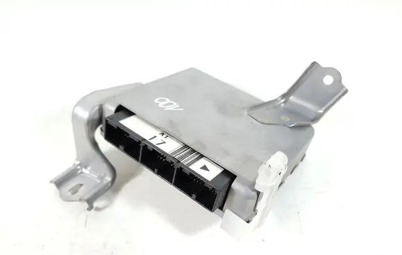 Lexus GS 300 350 430 450H Suspension control unit/module 89243-30090