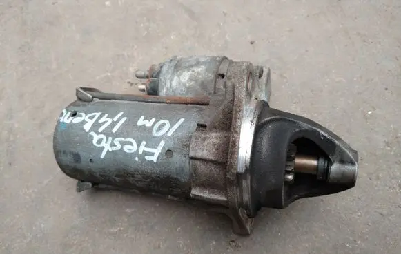Ford Fiesta Starter motor 8V2111000BD