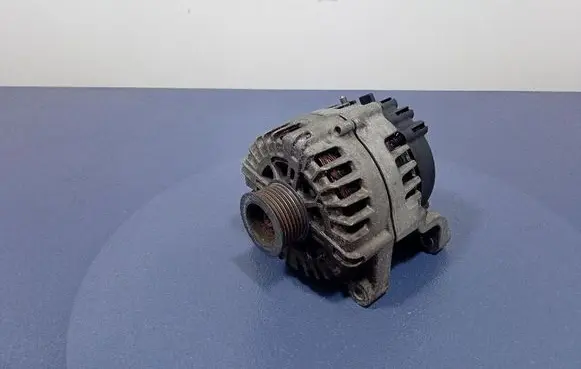 BMW 7 F01 F02 F03 F04 Generator/alternator 7807187