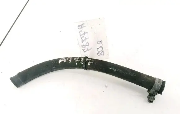 Volkswagen Touareg I Engine coolant pipe/hose
