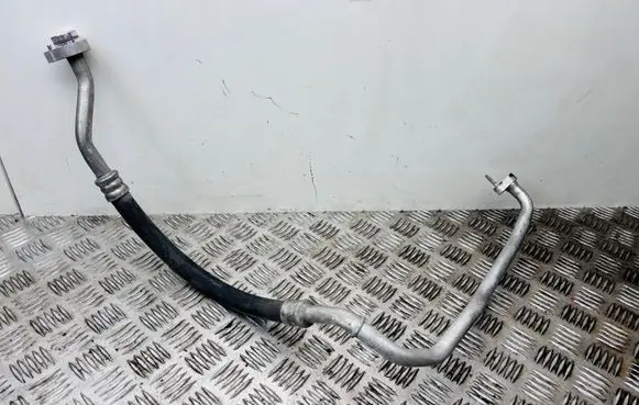 Skoda Superb B8 (3V) Air conditioning (A/C) pipe/hose 5Q0820743E