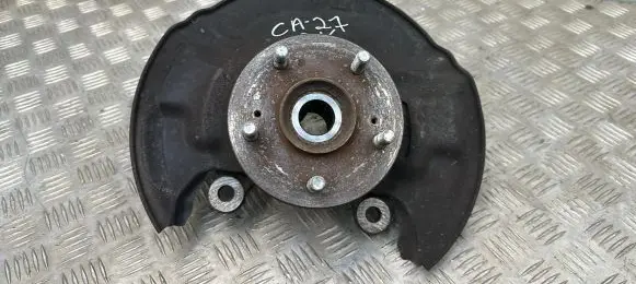 Honda CR-V Front wheel hub spindle knuckle