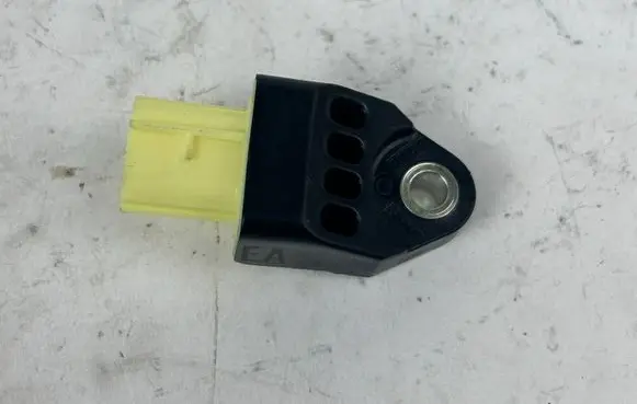 Toyota Mirai Airbag deployment crash/impact sensor 8983121020 89831-21020