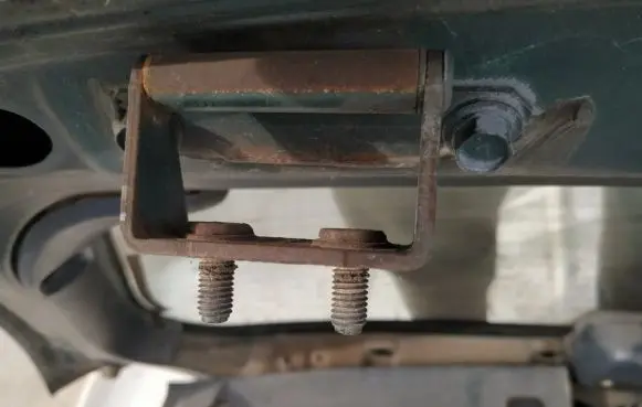 Nissan Almera Tailgate/trunk/boot hinge