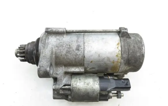 Volkswagen Golf VII Starter motor 4380000232 02Z911024B