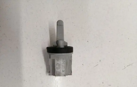 Skoda Octavia Mk2 (1Z) Interior temperature sensor 1K0907543A