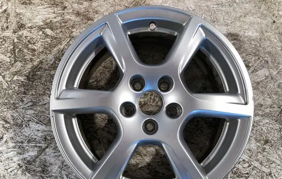 Volkswagen Polo V 6R R15 alloy rim 