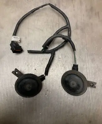 Hyundai i40 Horn signal 28R000172