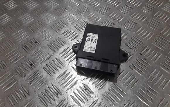Opel Vectra C Door control unit/module 13111457AM