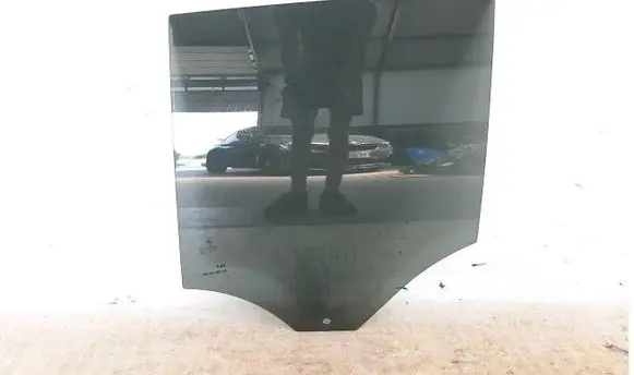 BMW X1 F48 F49 Rear door window glass 