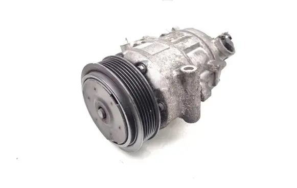 Volkswagen Polo IV 9N3 Air conditioning (A/C) compressor (pump) 6Q0820808B