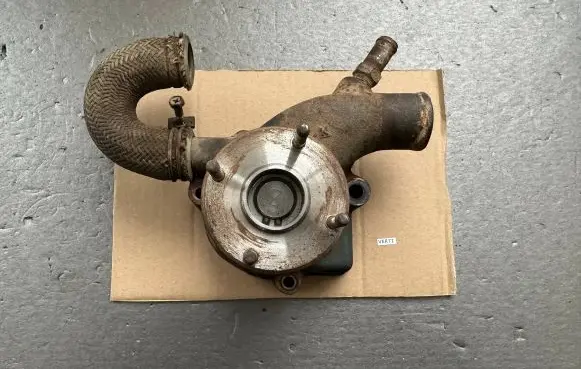 Nissan Patrol 160 Water pump 2101061527