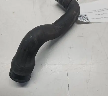 Mercedes-Benz C W203 Engine coolant pipe/hose