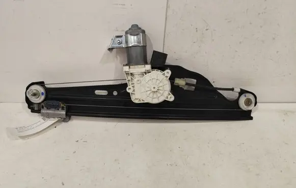 BMW 5 E60 E61 Rear door window regulator with motor 7034387