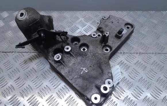 Maserati Levante Engine mounting bracket 2167F
