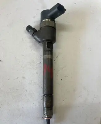 Fuel injector