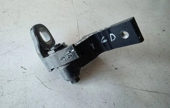 Volvo V40 Cross country Rear door upper hinge 