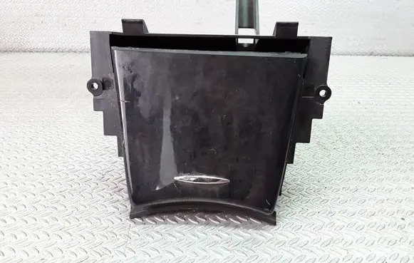 Mercedes-Benz E W211 Ashtray (front) A2116800350