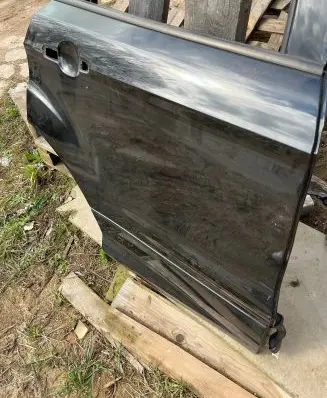 Ford Kuga II Rear door