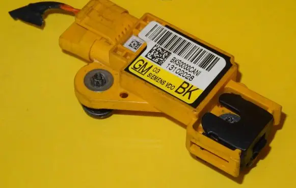 Opel Signum Airbag deployment crash/impact sensor 13102028