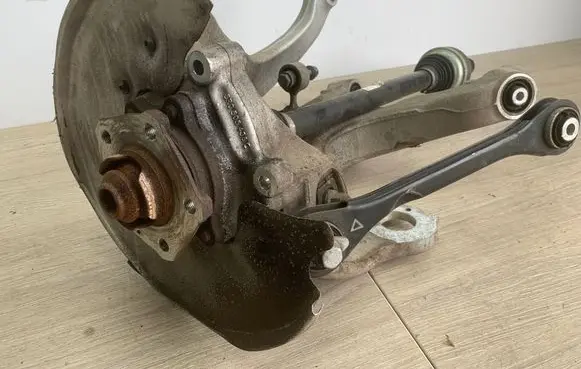 Porsche Macan (95B) Rear wheel hub 8R0505436C