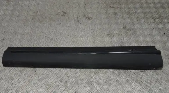 MG Marvel R Front door trim (molding) 10365415