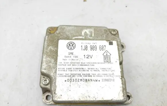 Volkswagen PASSAT B5 Airbag control unit/module 1J0909607 5WK41999