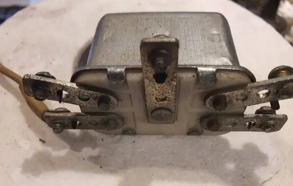 Moskvich 412 Ignition relay PC507B