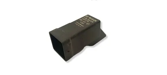 Nissan X-Trail T32 Glow plug pre-heat relay 0281003070 110673774R