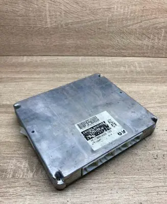 Toyota Avensis T250 Engine control unit/module ECU 8966105690 MB1758006325
