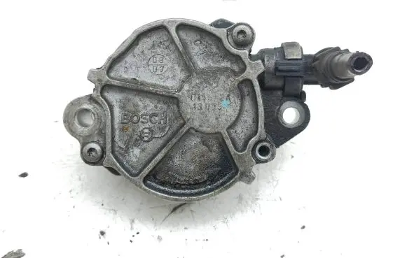 Vacuum pump