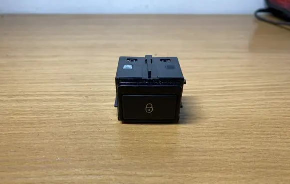 Jaguar F-Pace Central locking switch button GX7314017FC C2280