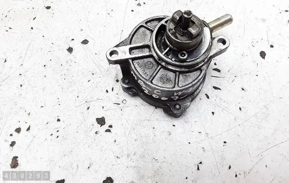 Mercedes-Benz C AMG W203 Vacuum pump A6462300165