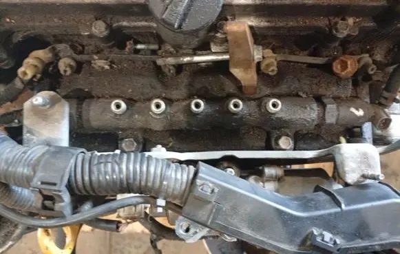 Toyota Avensis T250 Fuel main line pipe