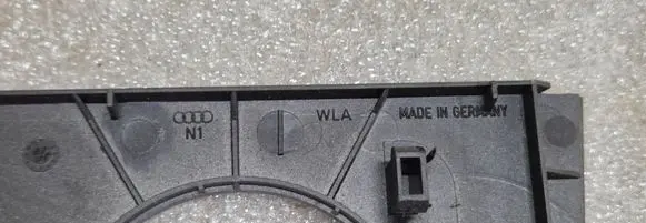 Audi A6 S6 C4 4A Climate control/heater control trim 8D0863263H