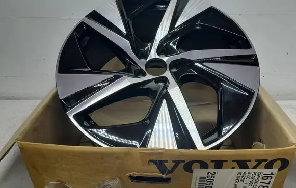 Volvo XC90 R20 alloy rim 32209411