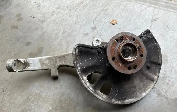 Mercedes-Benz GLE (W166 - C292) Front wheel hub 16609