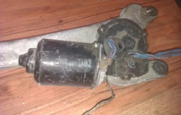 Mazda Xedos 6 Wiper motor 8492000022