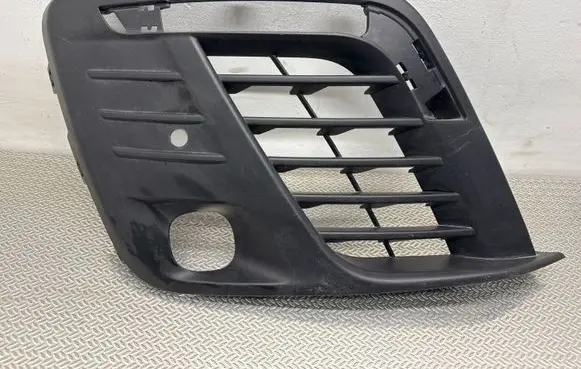Peugeot Expert Front bumper lower grill 9811713877