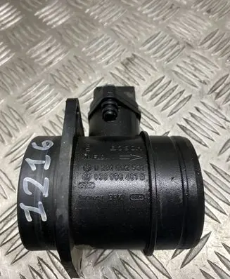 Skoda Fabia Mk1 (6Y) Mass air flow meter 0281002531 038906461