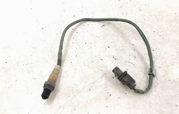 Mercedes-Benz C W204 Lambda probe sensor 0075420218 A0075420218