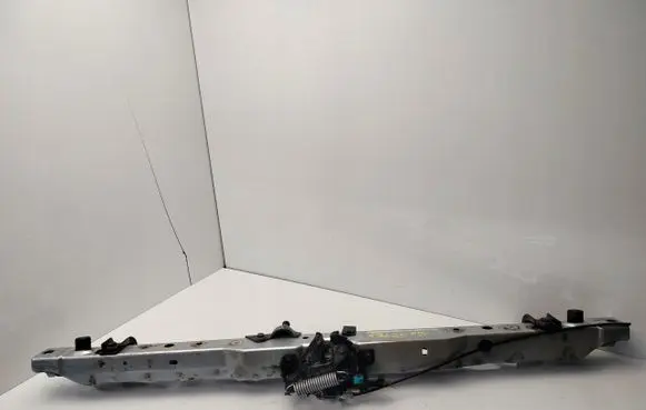 Toyota RAV 4 (XA30) Radiator support slam panel